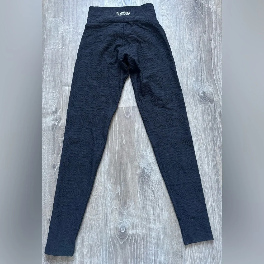 Booty by Brabants Textured Croco Black Leggings Size OS